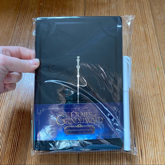 Fantastic Beasts HP Bundle retail $70! - Picture 15 of 16